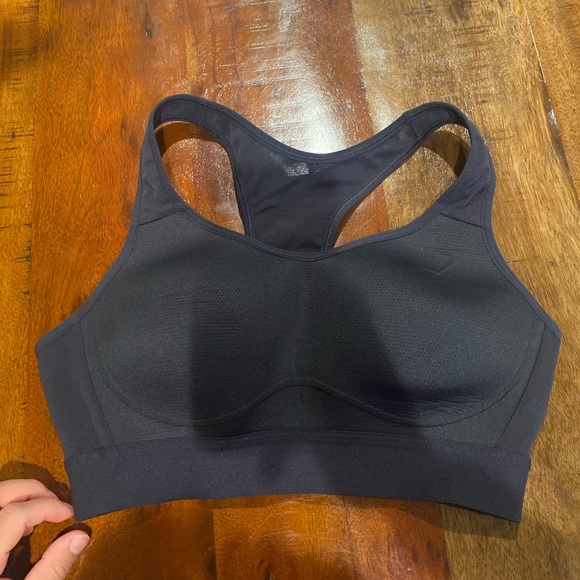 Gymshark sports bra - Picture 2 of 4